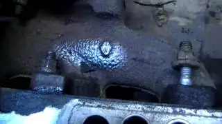 How to unscrew the exhaust manifold nut