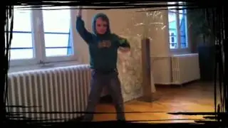 MY LITTLE BROTHER DANCING!!