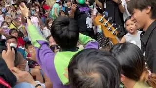Paper Planes Live 