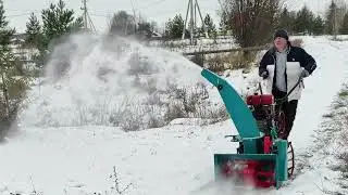 Уборка снега снеугоборочной насадкой СМ-600