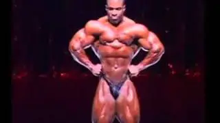 Прикольный танец атлета