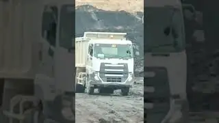 aktivitas supir dumptruck tambang batubara berau kaltim