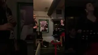 Giderim klarnet (Kafama sıkar giderim)  Ahmet Kaya