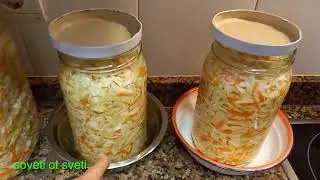 Fermenting cabbage at home. Quick and easy.
