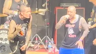 Blind Pigs - Fuzis e Refrões (Feat. Badauí CPM22) (Hangar 110, São Paulo - March 16, 2024)​​⁠​⁠