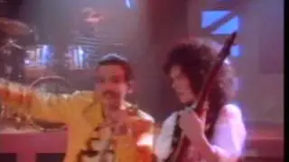 Queen - The Miracle (Music Video)