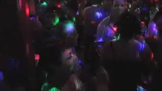 Que todo el mundo te cante y te mime en tu dia, Mujer.