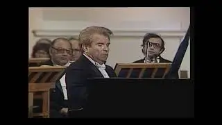 Mozart Piano Concerto No. 27 K595 (Larghetto) Emil Gilels (piano)