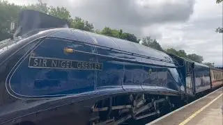 60007 Sir Nigel Gresley speeding through Abergavenny