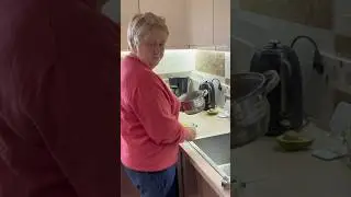 Зятю з водою
