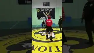 Jalal fighting Jeet kune do ￼