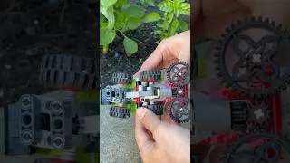LEGO Technic 42102 Mini CLAAS XERION: 60 Second Review