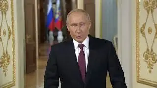 Владимир Путин поздравил выпускников с окончанием школы