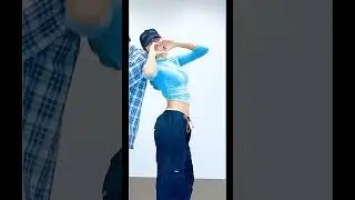 LISA DANCE SEXY IN THE AIR ( feat. TAEMIN )