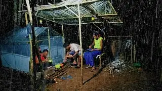 Bertahan hidup di hutan -di guyur hujan siang dan malam -masak dan makan enak hasil tangkapan-asmr