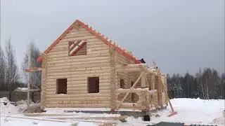 Строим из оцилиндрованного бревна
