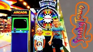 Челлендж Игровые автоматы детские Леся и Макс играют Аппараты с игрушками тикет