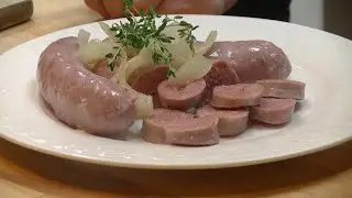 Konfitowana biała kiełbasa