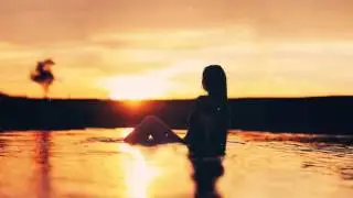 Oliver Hutchinson - Far Away (Original Mix)