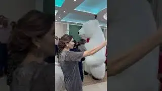 Белый медведь на свадьбе у моего брата!!!