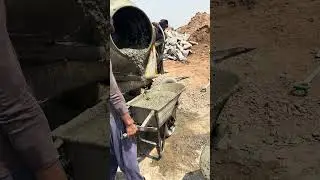 Concrete mix ratio control for house construction