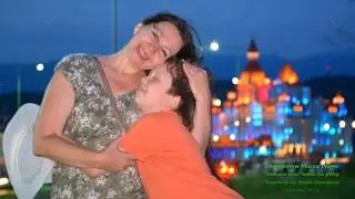 Поздравление маме от сына. Фёдор Долгов читает стихотворение 