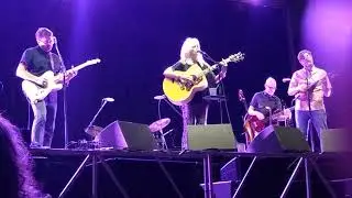 Emmylou Harris - Boulder to Birmingham