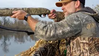 First Duck Hunt of the Season - Solo from My Boat Blind