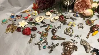 Figurative vintage brooches and bracelets from the 18th-20th centuries!