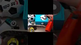 Они забрались в комнату учителя.
