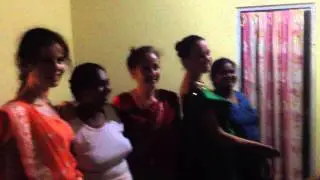 Примерка Сари