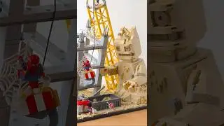 Spiderman vs Sandman but is a LEGO diorama 