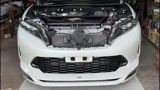 Как снять решетку радиатора Toyota Harrier 60