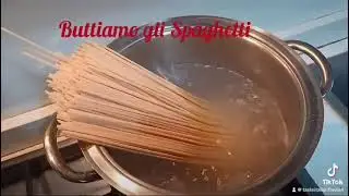 Nuova video ricetta estiva: spaghetti alla colatura di alici!