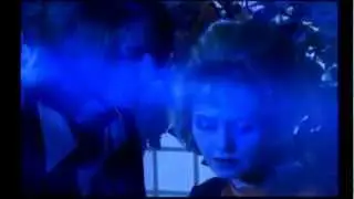 Девушка вы танцуете? А я пою ...