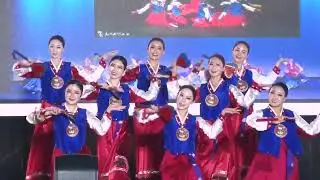 North Korean dance, 'Bakpyeonmu' 북한무용 '박편무'
