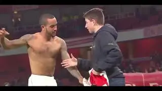 Momenti di rispetto e commoventi nel Calcio
