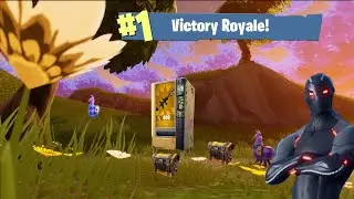 LUCKIEST LOOT EVER! FORTNITE BATTLE ROYAL *FUNNY*