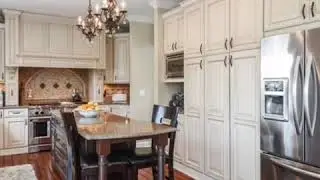 Step up to luxury in Buffalo Grove