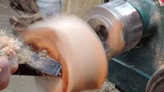 woodturning-the flying crotch bowl