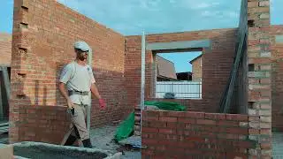 кладка кирпича - перегородки под струбцины самый быстрый и простой способ.