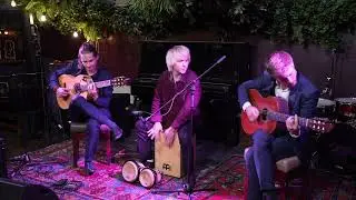 Cover «El Cuarto De Tula». Музыкальный кавер проект. Кавер бэнд. Настоящая музыкальная семья