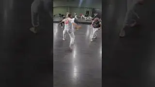 Vingativa e rasteira | Capoeira #shorts #capoeira #short #capoeiraspb #rasteira #takedowns