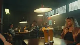 Blue Moon – Made Brighter :15 Ad