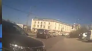 На таран