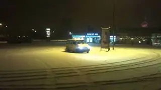 Toyota Hiace TD drifting