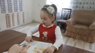 Вика (3,8) на занятиях по методике С. Н. Полякова