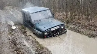 И снова заруба в  Балашихе!УАЗ и НИВА.