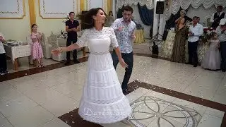 Зажигательные танцы!