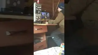 Школьник матерится в майнкрафте
